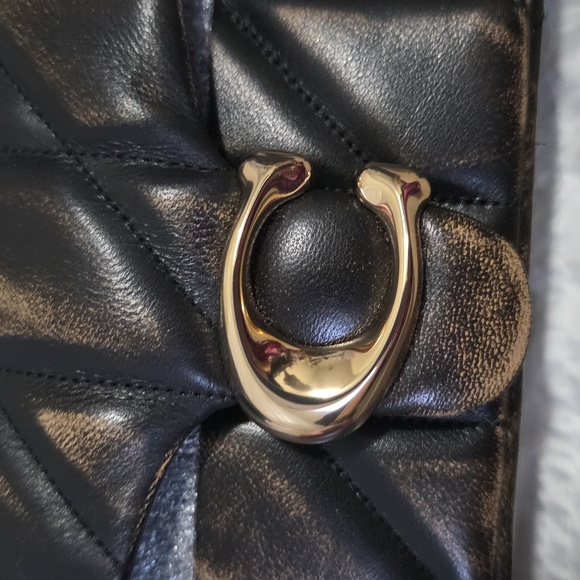 Coach Tabby Shoulder Bag 20 w/ Quilting Chain, Leather Straps Loved Leather - Picture 10 of 16